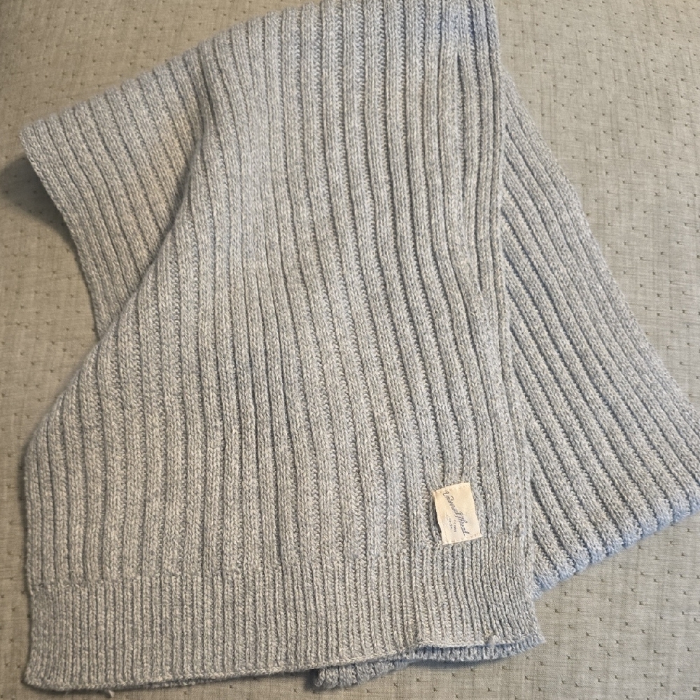 Universal Thread Gray Ribbed Scarf